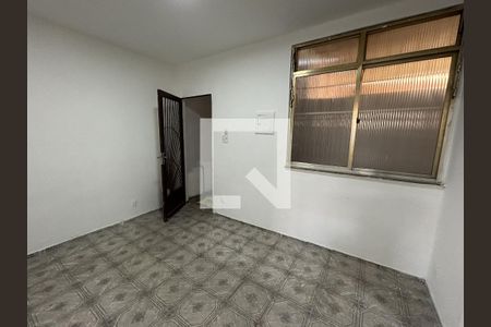 Sala de casa para alugar com 2 quartos, 60m² em Guadalupe, Rio de Janeiro