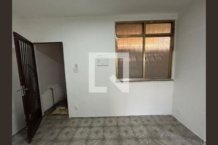 Sala de casa para alugar com 2 quartos, 60m² em Guadalupe, Rio de Janeiro