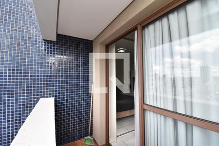 Sacada  de kitnet/studio para alugar com 1 quarto, 38m² em Bairro Alto, Curitiba