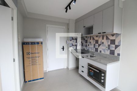 Sala/Cozinha de apartamento para alugar com 1 quarto, 23m² em Vila Butantã, São Paulo