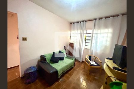 Sala de casa à venda com 3 quartos, 134m² em Parque Santo Antonio, Guarulhos