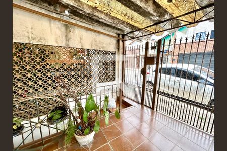 Garagem de casa à venda com 3 quartos, 134m² em Parque Santo Antonio, Guarulhos