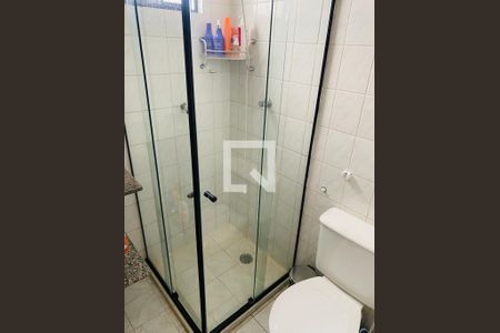 Banheiro de apartamento para alugar com 3 quartos, 84m² em Costa Azul, Salvador