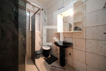 Banheiro de casa para alugar com 1 quarto, 65m² em Vila Ponte Rasa, São Paulo