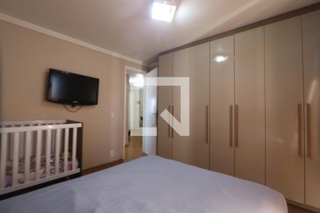 Quarto 1 de casa para alugar com 2 quartos, 42m² em Vila Bela, São Paulo