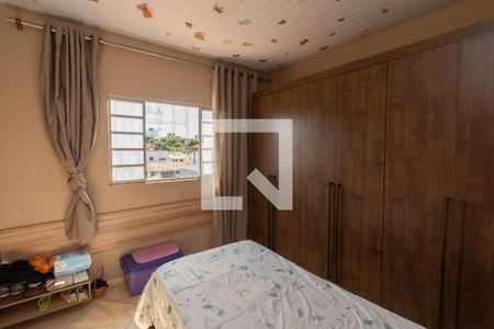 Quarto 2 de casa à venda com 3 quartos, 190m² em Tres Barras, Contagem