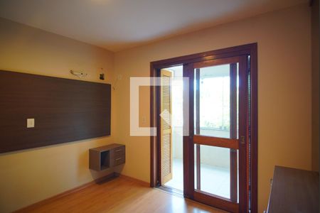 Suíte de casa à venda com 4 quartos, 225m² em Chácara das Pedras, Porto Alegre