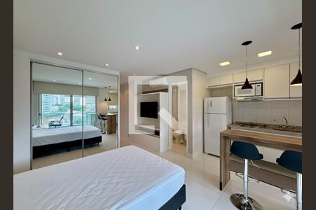 Quarto/Sala de kitnet/studio para alugar com 0 quarto, 33m² em Itaim Bibi, São Paulo