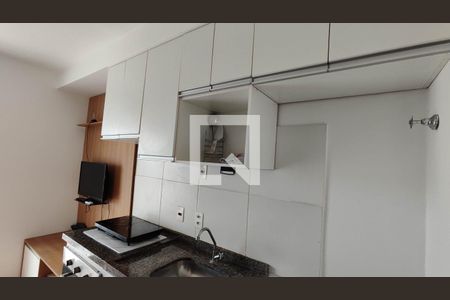 Quarto e cozinha de kitnet/studio para alugar com 1 quarto, 16m² em Cidade Antônio Estêvão de Carvalho, São Paulo