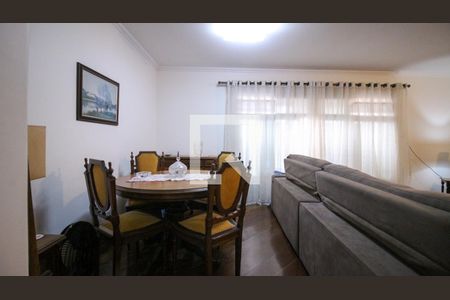 Casa à venda com 3 quartos, 240m² em Vila Charlote, São Paulo