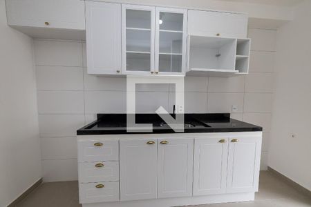Cozinha de apartamento para alugar com 2 quartos, 59m² em Jardim Maria Helena, Barueri
