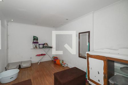 Sala 2 de casa à venda com 2 quartos, 116m² em Jardim Sabará, Porto Alegre