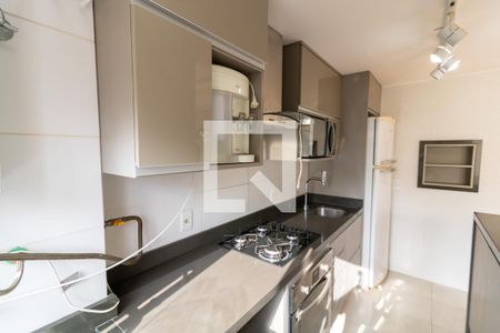 Cozinha e Área de Serviço de apartamento à venda com 2 quartos, 55m² em Azenha, Porto Alegre