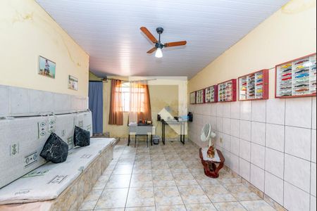 Casa à venda com 4 quartos, 240m² em Nova Gameleira, Belo Horizonte