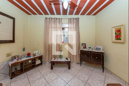 Casa à venda com 4 quartos, 240m² em Nova Gameleira, Belo Horizonte