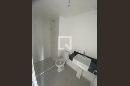 Banheiro de apartamento à venda com 1 quarto, 24m² em Pinheiros, São Paulo