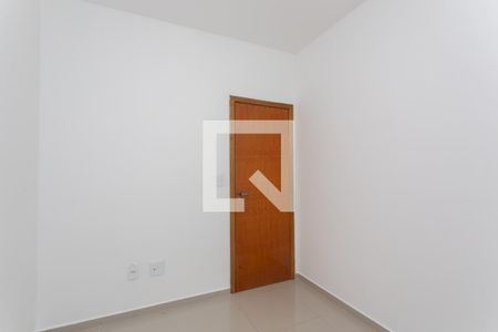 Quarto 1  de apartamento para alugar com 2 quartos, 49m² em Itaquera, São Paulo