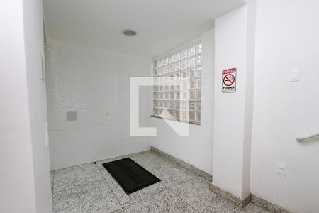 Hall de entrada de apartamento para alugar com 3 quartos, 90m² em Lourdes, Belo Horizonte