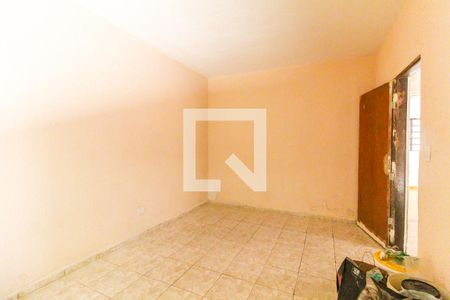 Quarto 2 de casa para alugar com 2 quartos, 60m² em Vila Verde, São Paulo