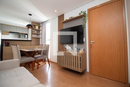 Sala de apartamento para alugar com 2 quartos, 40m² em Jardim Rosa de Franca, Guarulhos