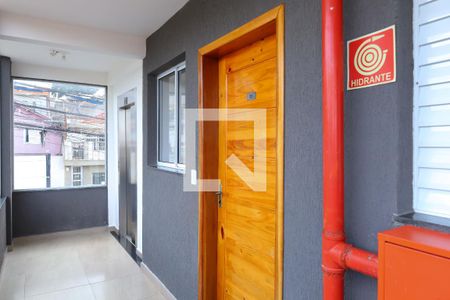 Entrada  de apartamento para alugar com 2 quartos, 36m² em Cidade Antônio Estêvão de Carvalho, São Paulo