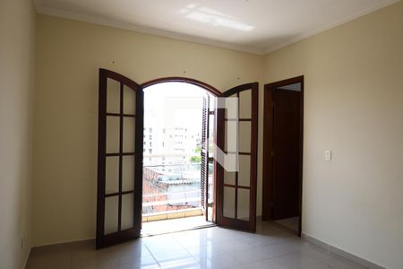 Casa para alugar com 3 quartos, 131m² em Vila Marari, São Paulo