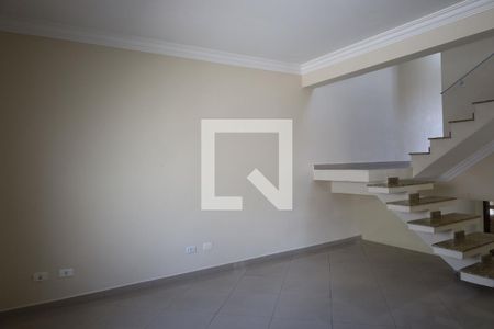 Casa para alugar com 3 quartos, 131m² em Vila Marari, São Paulo