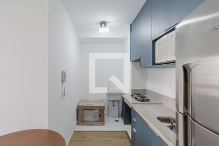 Cozinha e Área de Serviço de apartamento para alugar com 2 quartos, 38m² em Vila Nova Conceição, São Paulo