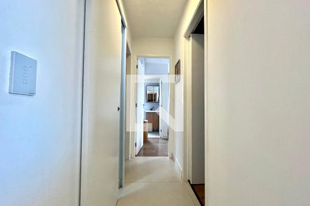 Corredor de apartamento à venda com 2 quartos, 60m² em Vila Monte Alegre, São Paulo