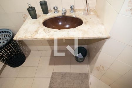 Banheiro Serviço de apartamento para alugar com 2 quartos, 80m² em Bela Vista, São Paulo