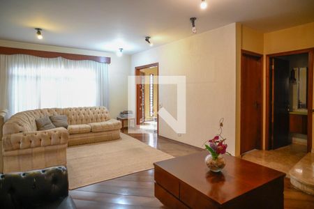 Sala de casa para alugar com 7 quartos, 350m² em Jardim da Saúde, São Paulo