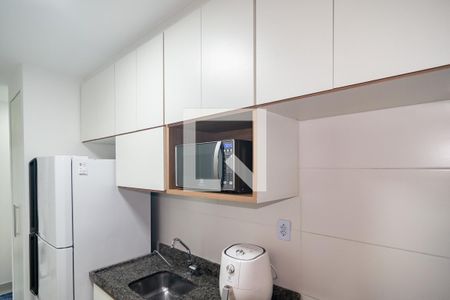 Sala / Cozinha de apartamento para alugar com 2 quartos, 39m² em Consolação, São Paulo