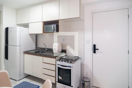 Sala / Cozinha de apartamento para alugar com 2 quartos, 39m² em Consolação, São Paulo