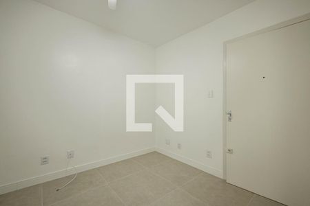 Sala de kitnet/studio à venda com 1 quarto, 31m² em Vila Ipiranga, Porto Alegre