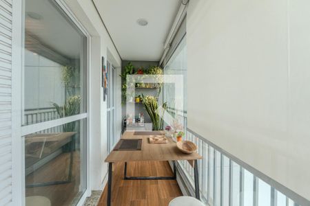 Sacada de apartamento para alugar com 2 quartos, 50m² em Bela Vista, São Paulo