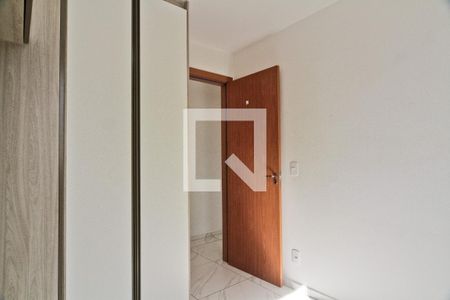 Quarto 2 de apartamento para alugar com 2 quartos, 44m² em Jardim Iris, São Paulo