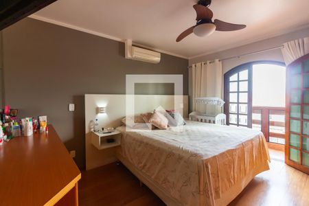 Suíte  de casa à venda com 3 quartos, 127m² em Umuarama, Osasco