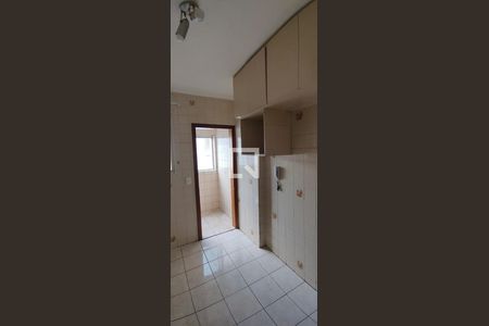 Cozinha de apartamento à venda com 3 quartos, 118m² em Parque Tomas Saraiva, São Paulo