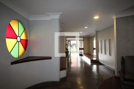 Hall social de apartamento à venda com 3 quartos, 110m² em Rio Branco, Porto Alegre