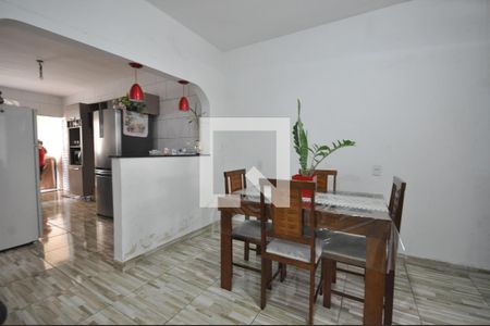 Sala de casa à venda com 2 quartos, 120m² em Parque Edu Chaves, São Paulo