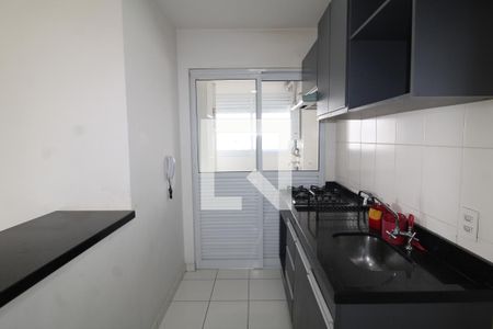Sala / Cozinha de apartamento para alugar com 2 quartos, 50m² em Vila Nova Cachoeirinha, São Paulo