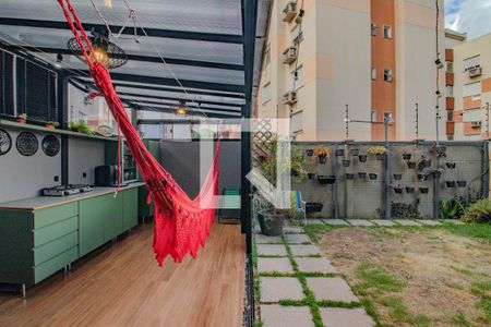 Pátio de casa de condomínio à venda com 3 quartos, 210m² em Jardim Itu, Porto Alegre