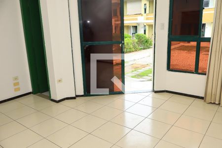 Sala de casa de condomínio para alugar com 3 quartos, 88m² em Piatã, Salvador