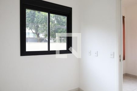 Apartamento à venda com 2 quartos, 34m² em Jurubatuba, São Paulo