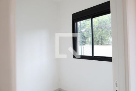 Apartamento à venda com 2 quartos, 34m² em Jurubatuba, São Paulo