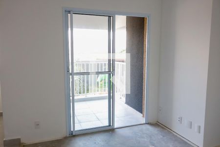 sala de apartamento para alugar com 2 quartos, 50m² em Vila Osasco, Osasco