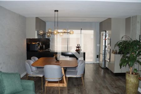 Casa de Condomínio para alugar com 3 quartos, 150m² em Parque Rincao, Cotia