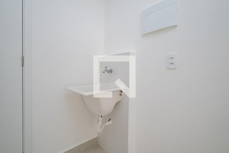 Studio de kitnet/studio para alugar com 1 quarto, 27m² em Jardim Itacolomi, São Paulo