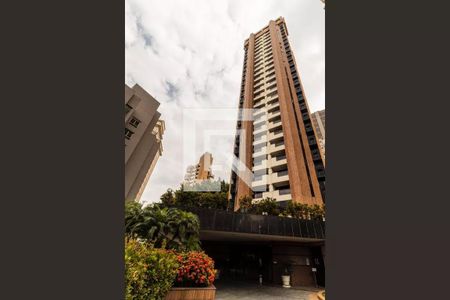 Fachada de apartamento para alugar com 1 quarto, 40m² em Higienópolis, São Paulo