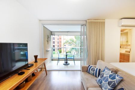 sala de estar de kitnet/studio para alugar com 1 quarto, 33m² em Vila Madalena, São Paulo